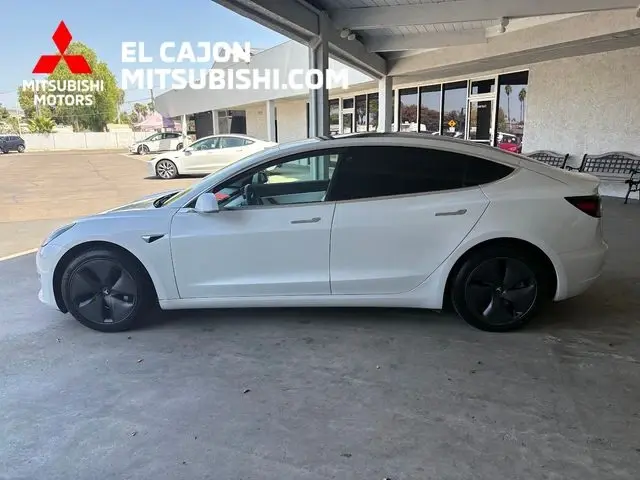 2019 Tesla Model 3 Standard Range photo 5