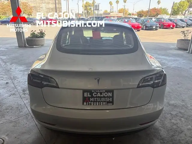 2018 Tesla Model 3 Long Range photo 3
