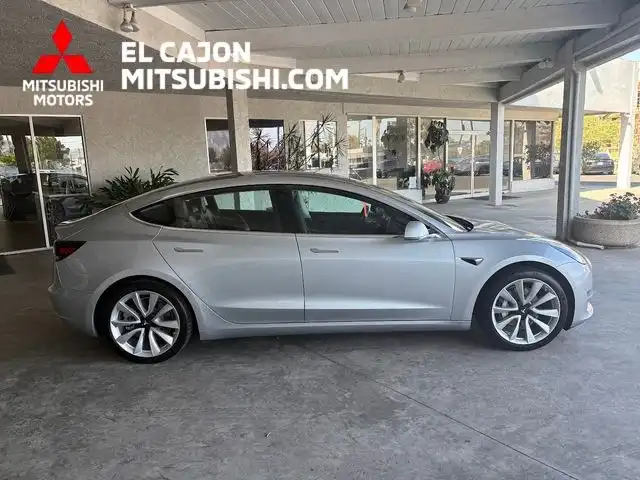 2018 Tesla Model 3 Long Range's photo