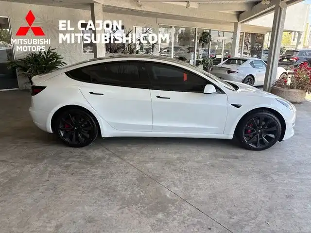 2019 Tesla Model 3 Standard Range Plus's photo