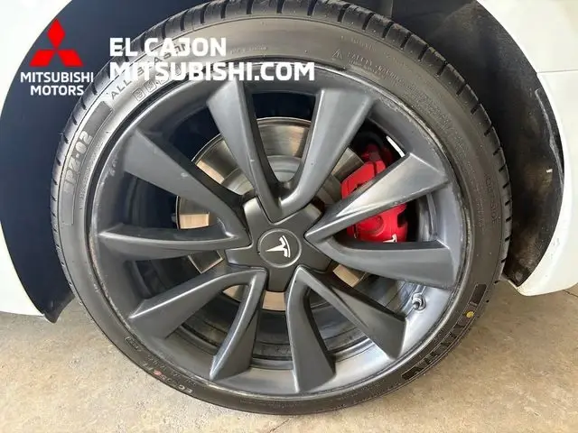 2019 Tesla Model 3 Standard Range Plus photo 5