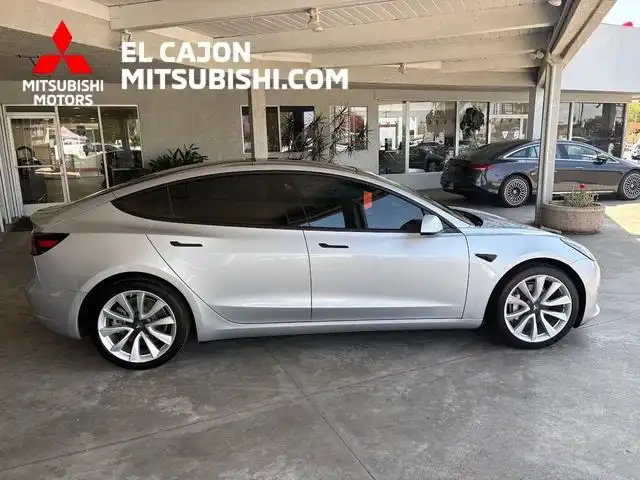 2017 Tesla Model 3 Base's photo