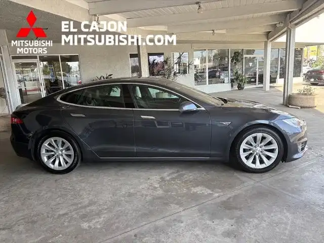2016 Tesla Model S 70's photo