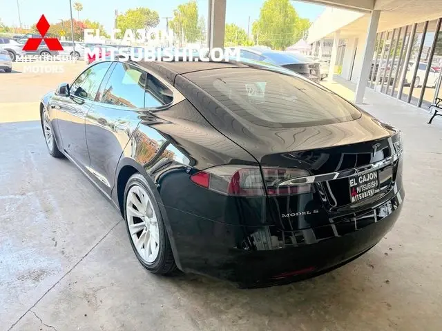 2017 Tesla Model S 90D photo 4