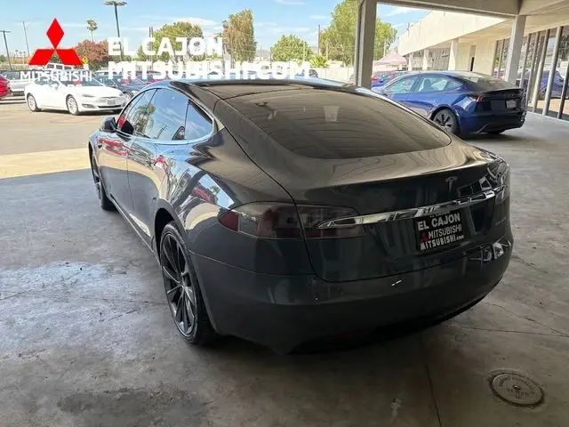 2020 Tesla Model S Long Range Plus photo 4
