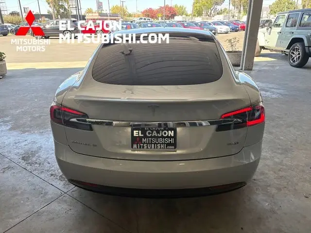 2016 Tesla Model S 90D photo 3