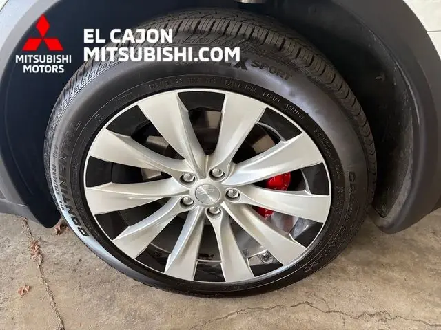 2019 Tesla Model X Performance photo 5