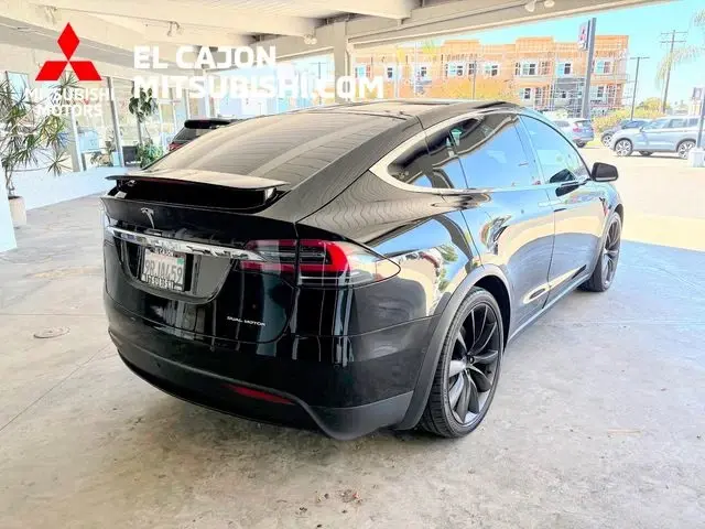 2021 Tesla Model X Long Range Plus photo 3