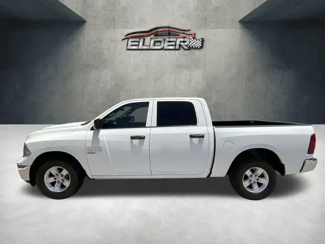 2022 RAM 1500 Classic SLT Crew Cab 5'7's photo