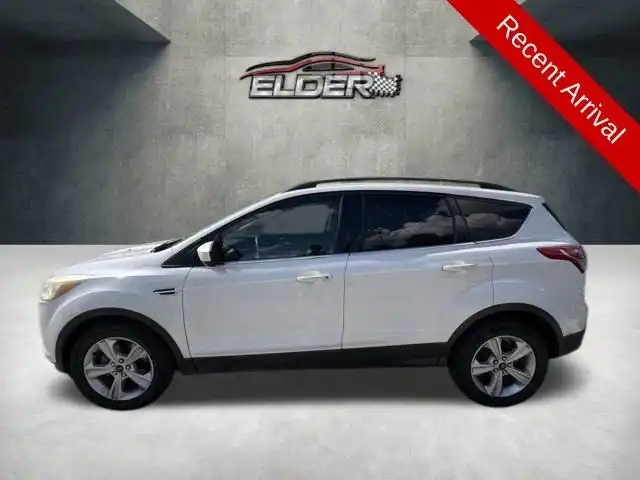 2016 Ford Escape SE's photo