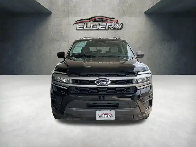 2022 Ford Expedition XLT's photo