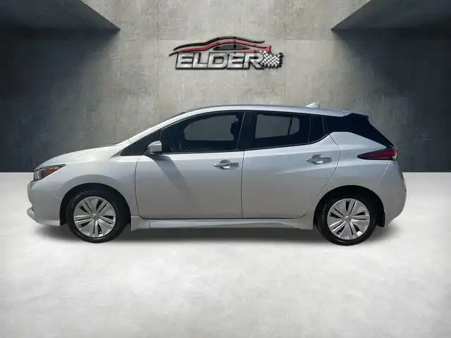 2025 Nissan Leaf S's photo