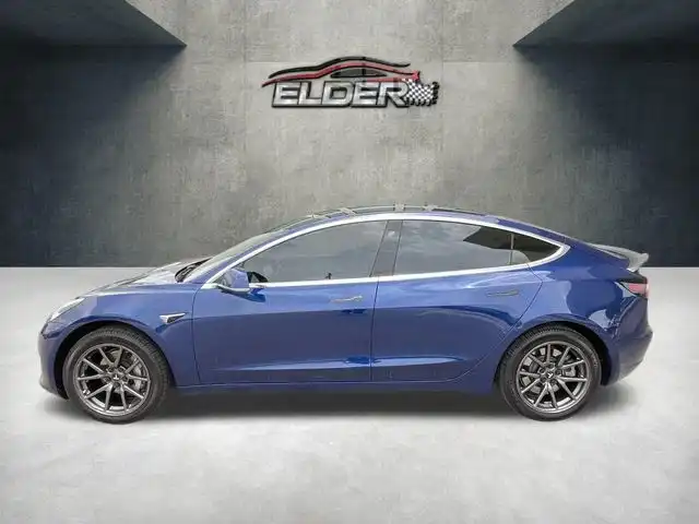 2019 Tesla Model 3 Standard Range Plus's photo