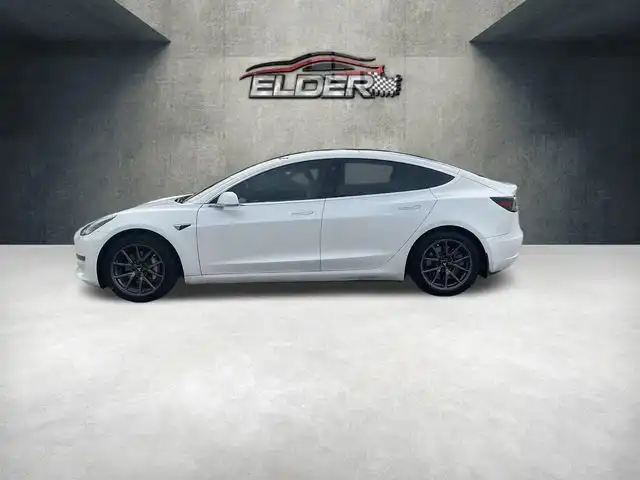 2020 Tesla Model 3 Standard Range Plus's photo