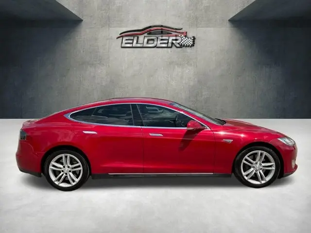 2013 Tesla Model S 60 kWh photo 5