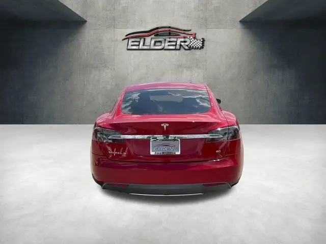 2013 Tesla Model S 60 kWh photo 3