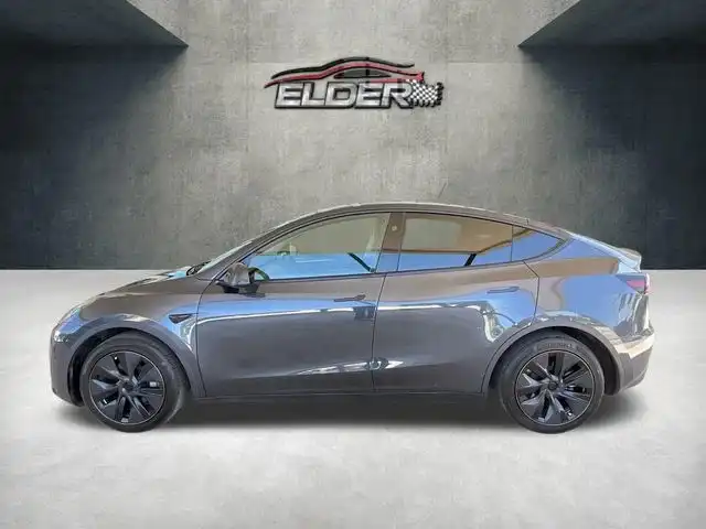 2024 Tesla Model Y Long Range Rear Wheel Drive's photo