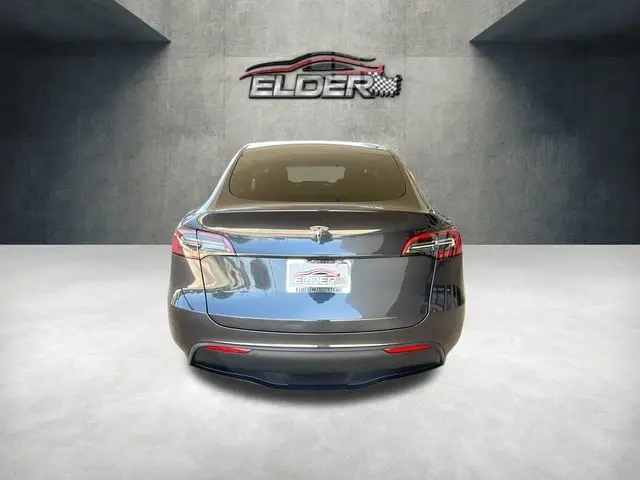 2024 Tesla Model Y Long Range Rear Wheel Drive photo 3