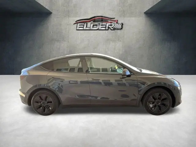 2024 Tesla Model Y Long Range Rear Wheel Drive photo 5