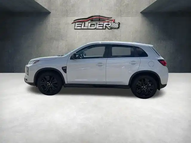 2027 Mitsubishi Outlander Sport 2.0 ES AWC CVT's photo