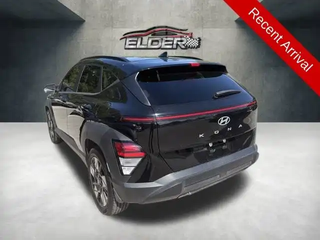 2024 Hyundai Kona SEL Auto's photo