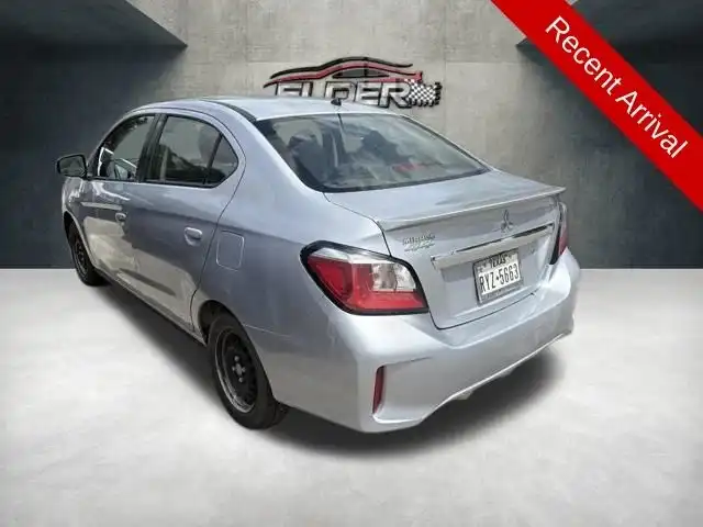 2022 Mitsubishi Mirage ES CVT's photo