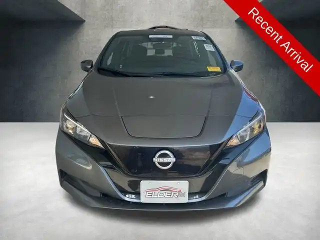 2025 Nissan Leaf S's photo