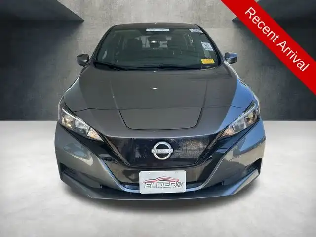 2025 Nissan Leaf S's photo