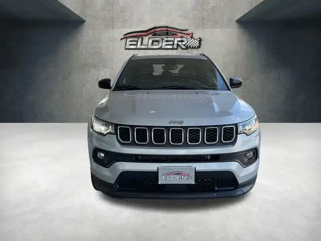 2024 Jeep Compass Latitude 4WD's photo