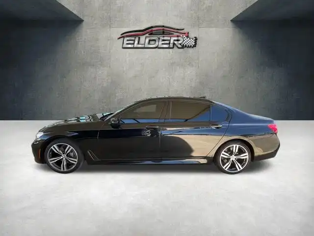 2019 BMW 7 Series 740i Sedan's photo