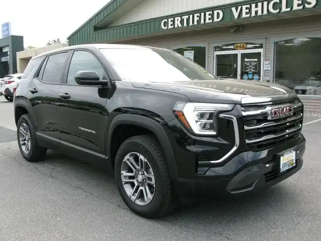 2025 GMC Terrain Elevation FWD's photo