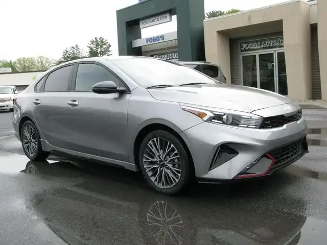 2023 Kia Forte GT-Line AT's photo