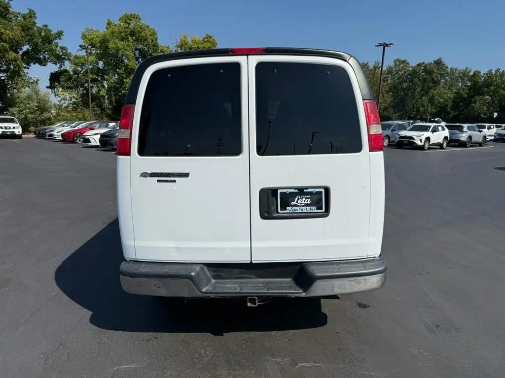 2016 Chevrolet Express LS 3500 Extended photo 5