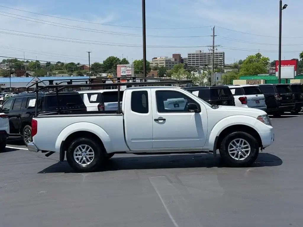 2020 Nissan Frontier SV King Cab 4WD's photo