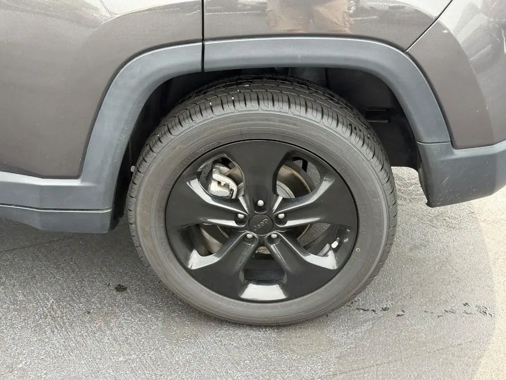 2021 Jeep Compass Altitude 4X4 photo 4