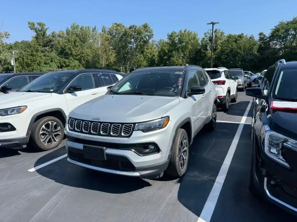 2025 Jeep Compass Limited 4WD's photo