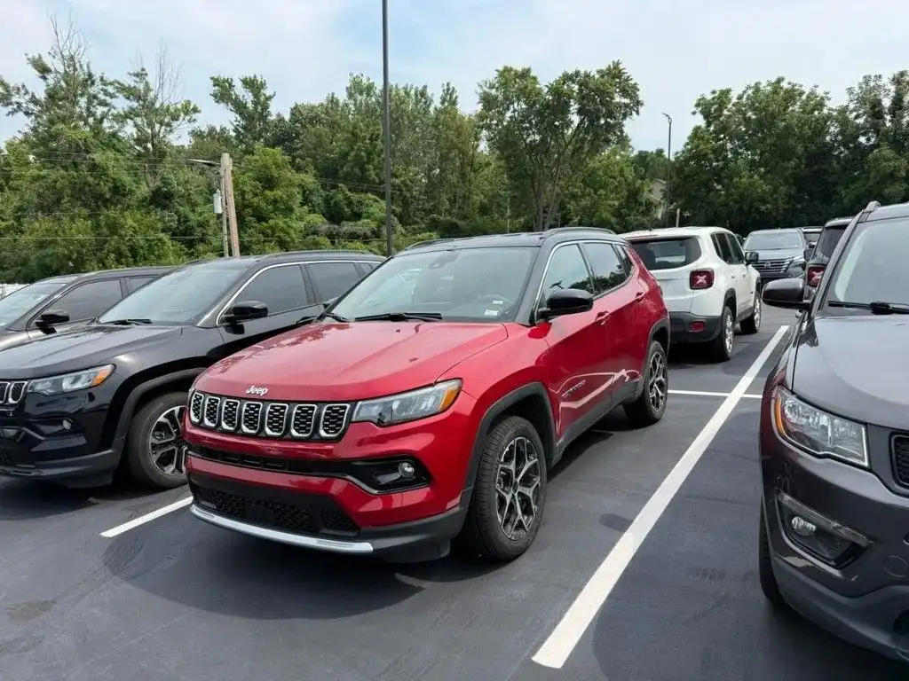 2025 Jeep Compass Limited 4X4's photo