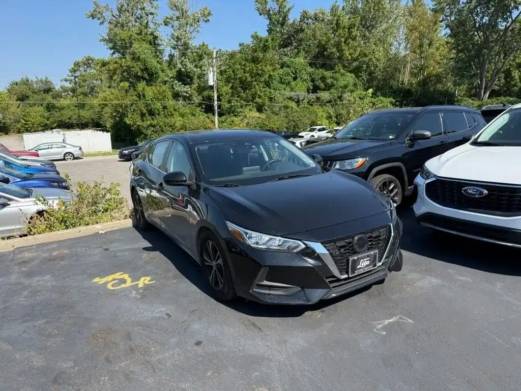2023 Nissan Sentra SV CVT's photo