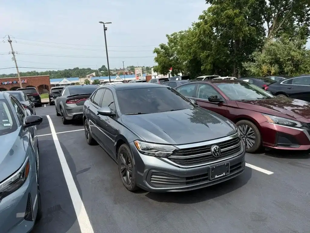 2024 Volkswagen Jetta 1.5T SE Auto SULEV's photo