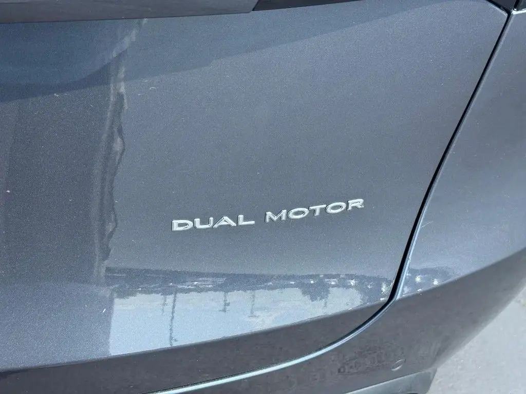 2020 Tesla Model Y Long Range Dual Motor AWD photo 5