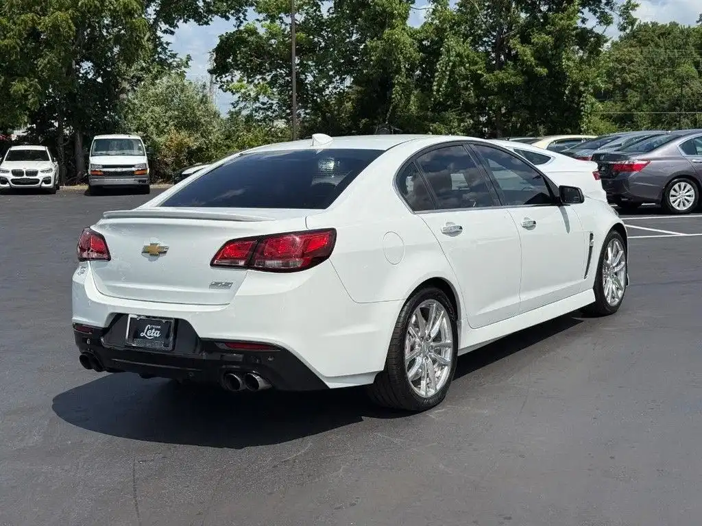 2015 Chevrolet SS 6.2's photo