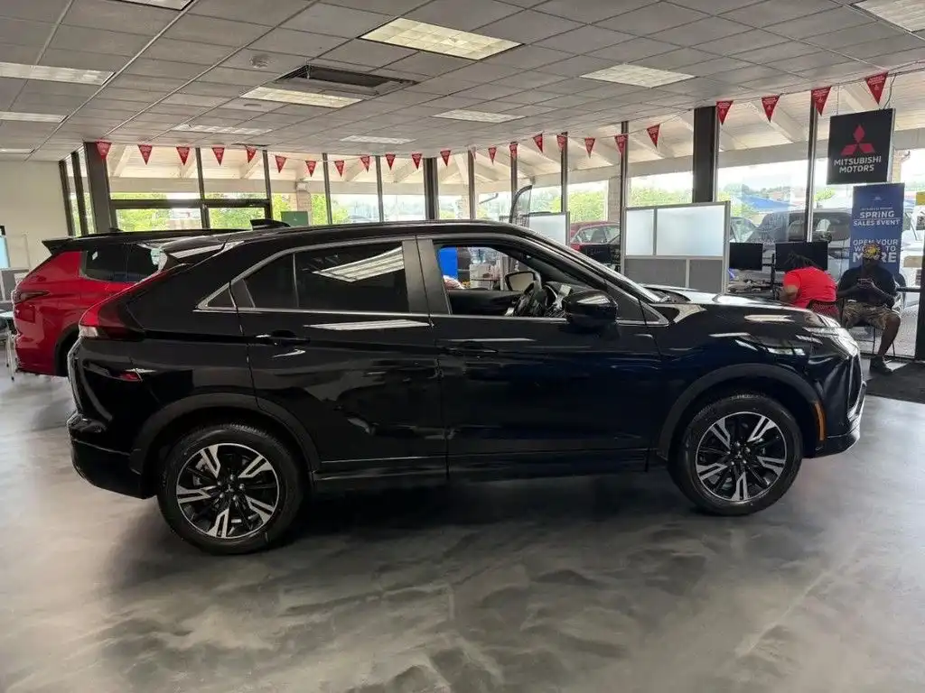2026 Mitsubishi Eclipse Cross SEL S-AWC's photo