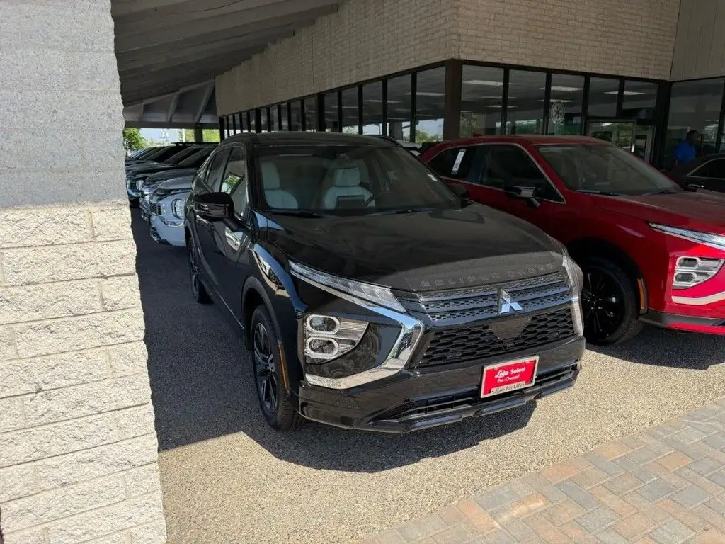 2026 Mitsubishi Eclipse Cross SEL S-AWC photo 1