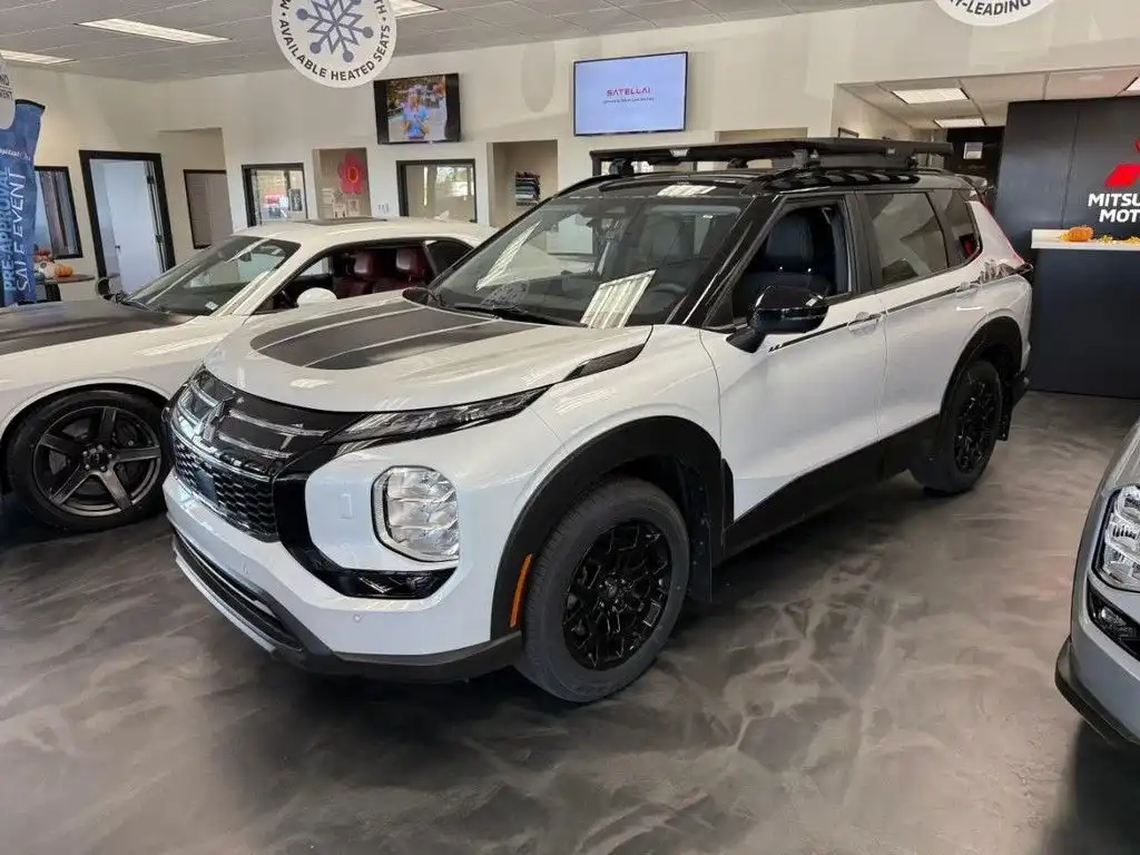 2025 Mitsubishi Outlander Trail Edition S-AWC's photo