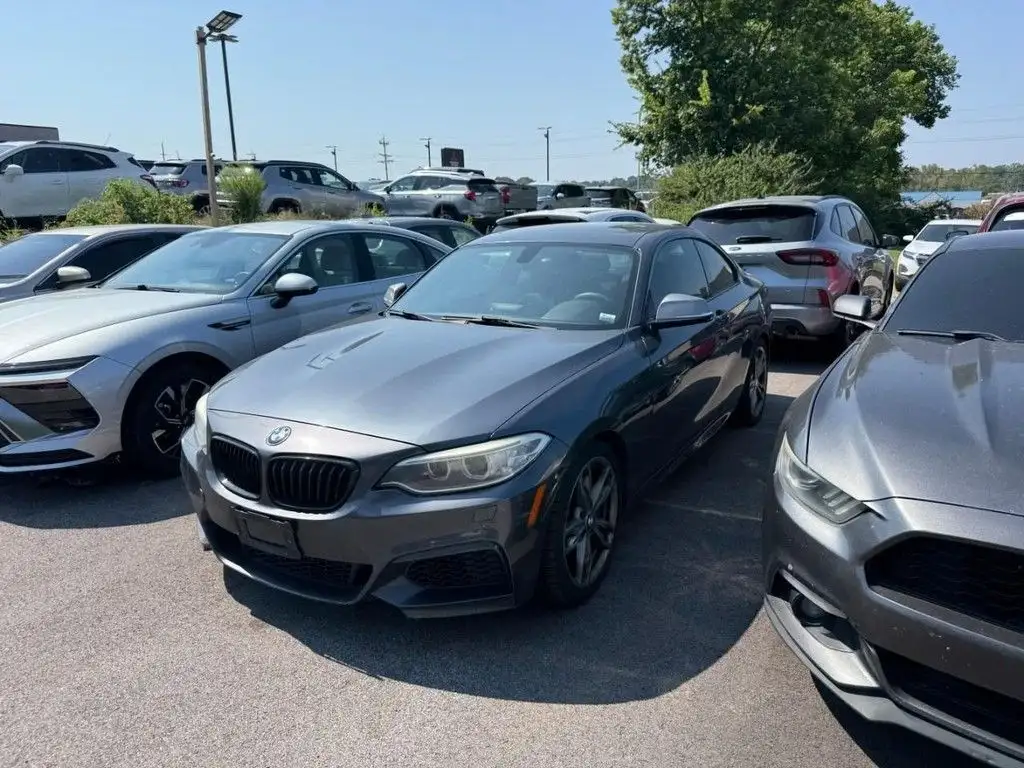 2014 BMW 2 Series M235i Coupe's photo
