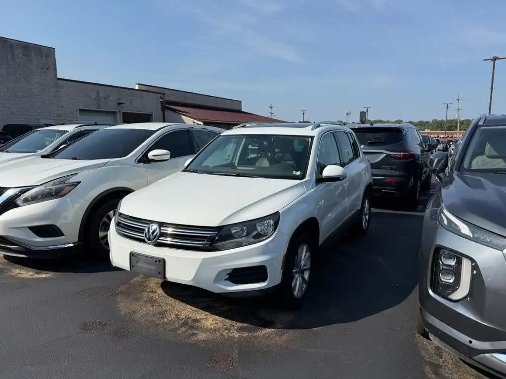 2017 Volkswagen Tiguan 2.0T Wolfsburg Edition's photo