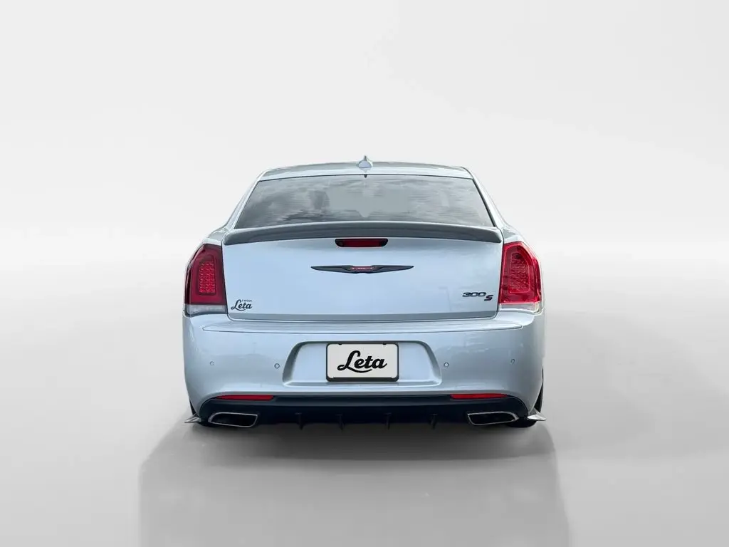 2021 Chrysler 300 S photo 4