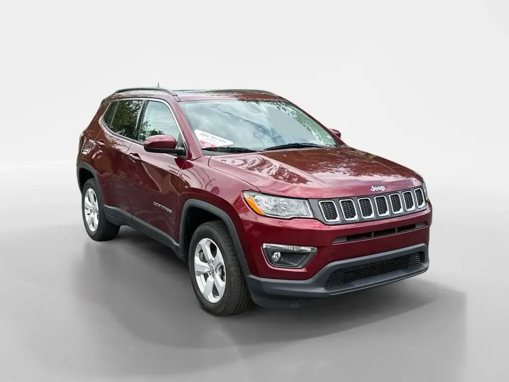 2021 Jeep Compass Latitude 4X4 photo 1