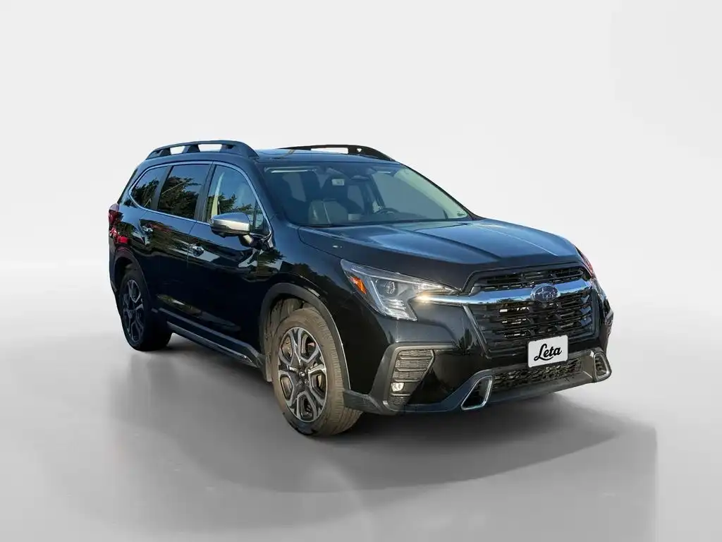 2023 Subaru Ascent Touring's photo
