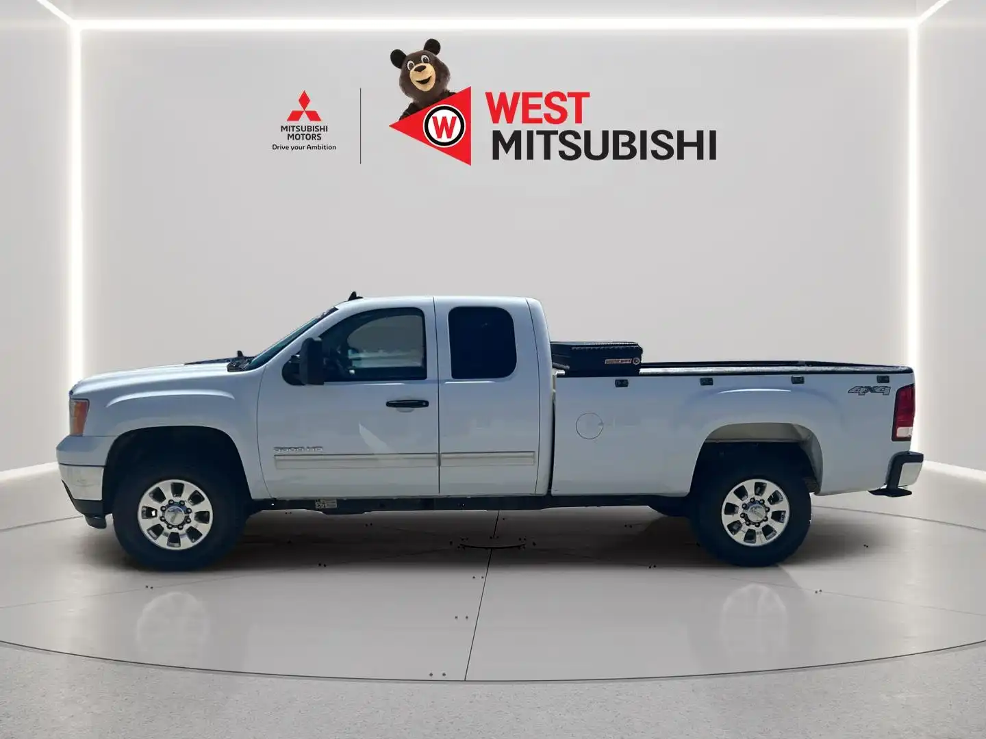 2011 GMC Sierra 4WD Extended Cab 8ft SLE DRW's photo